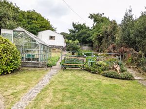 Photo 35- click for photo gallery